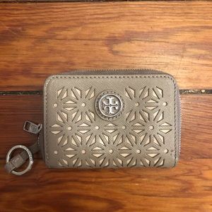 Nude Tory Burch coin wallet!!